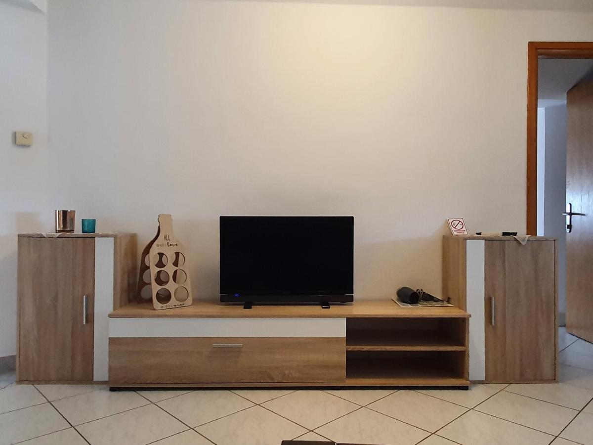 Apartments & Rooms Krk Krk Island Εξωτερικό φωτογραφία