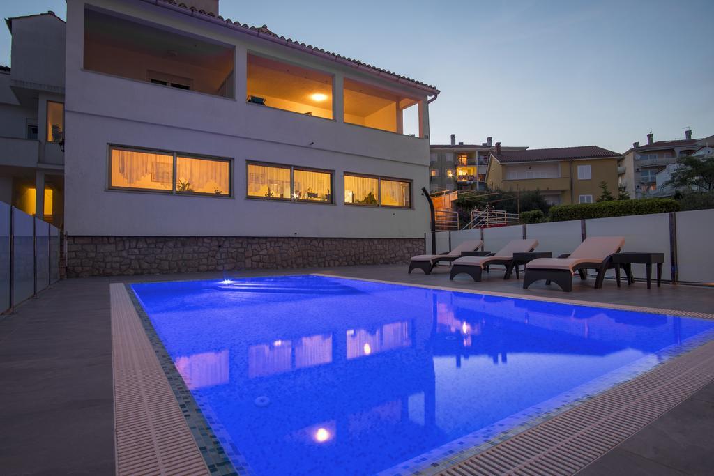 Apartments & Rooms Krk Krk Island Εξωτερικό φωτογραφία